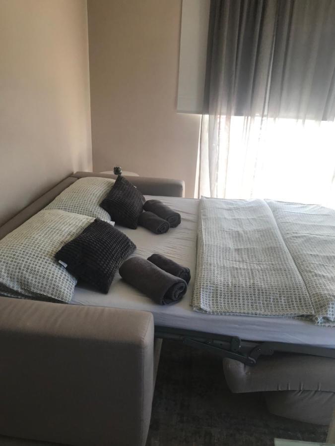 Apartments Maslina Примоштен Экстерьер фото